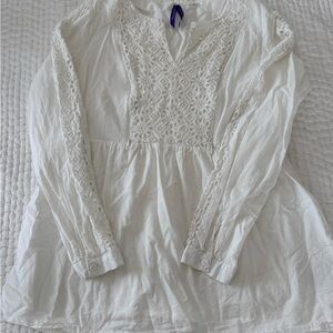 Seraphine White Crochet Detail Blouse - size small/US 4